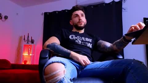 Snapshot of mightyaaron chatting on 11-26-25, 03:57 MightyAaron online show from 11-26-25, 03:57