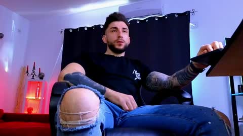 MightyAaron online show from 04-08-26, 05:18