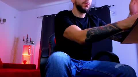 Snapshot of mightyaaron chatting on 07-12-26, 03:19 MightyAaron online show from 07-12-26, 03:19