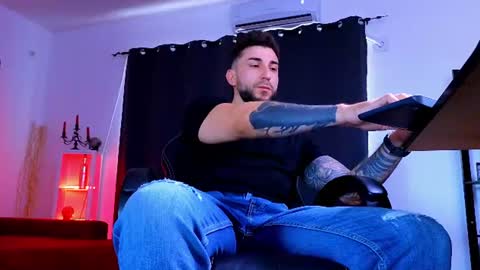 Snapshot of mightyaaron chatting on 07-16-26, 05:13 MightyAaron online show from 07-16-26, 05:13