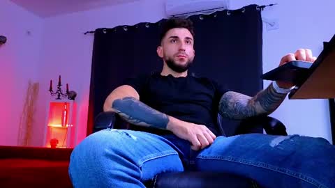 Snapshot of mightyaaron chatting on 07-16-26, 05:19 MightyAaron online show from 07-16-26, 05:19