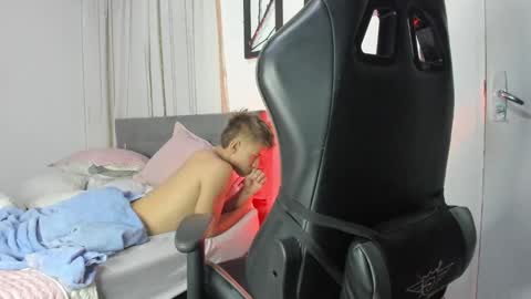 Snapshot of miguel_hz chatting on 01-31-25, 03:09 Miguel Hernandez online show from 01-31-25, 03:09