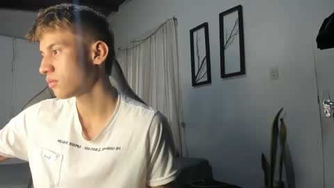 Snapshot of miguel_hz chatting on 02-03-25, 09:07 Miguel Hernandez online show from 02-03-25, 09:07