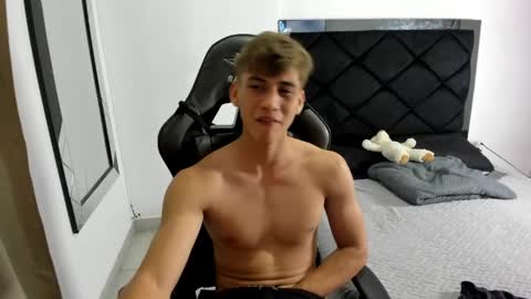 Miguel Hernandez online show from 04-02-26, 12:30