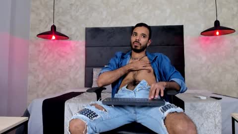 miguelsanfrancisco online show from 09-17-25, 03:03