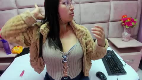 Miha online show from 09-16-25, 03:07