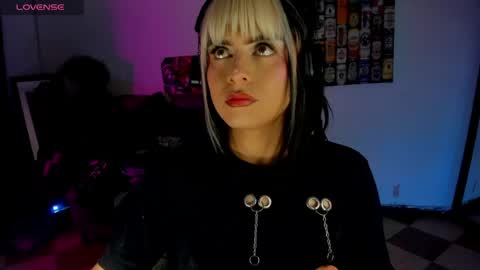 Snapshot of mihaa_adams chatting on 06-08-26, 04:35 MIHAA-ADAMS online show from 06-08-26, 04:35