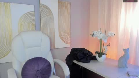 Snapshot of mihailleroy chatting on 12-06-24, 10:19 MIHAIL LEROY finally independent model online show from 12-06-24, 10:19