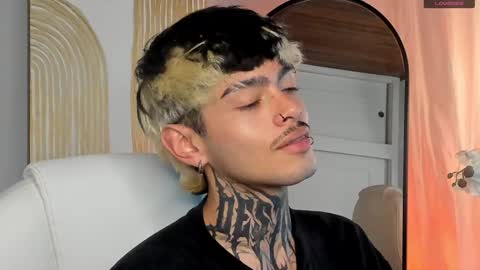 Snapshot of mihailleroy chatting on 12-09-24, 08:54 MIHAIL LEROY finally independent model online show from 12-09-24, 08:54