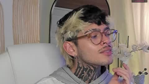 Snapshot of mihailleroy chatting on 12-12-24, 07:59 MIHAIL LEROY finally independent model online show from 12-12-24, 07:59