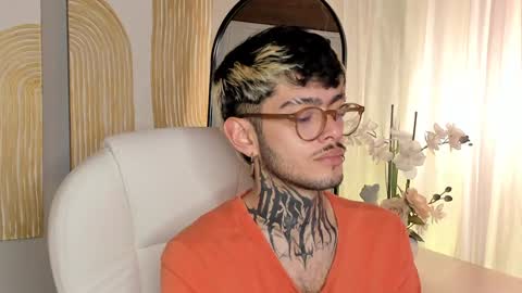 Snapshot of mihailleroy chatting on 01-04-25, 10:55 MIHAIL LEROY finally independent model online show from 01-04-25, 10:55