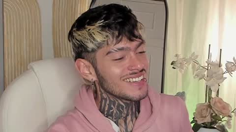 Snapshot of mihailleroy chatting on 01-07-25, 11:14 MIHAIL LEROY finally independent model online show from 01-07-25, 11:14