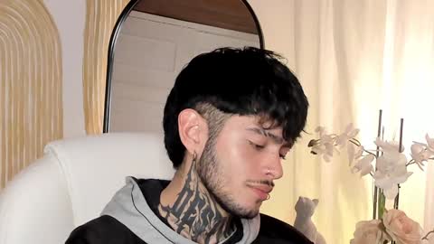 Snapshot of mihailleroy chatting on 01-13-25, 11:49 MIHAIL LEROY finally independent model online show from 01-13-25, 11:49