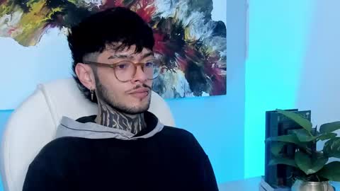 Snapshot of mihailleroy chatting on 02-12-25, 01:30 MIHAIL LEROY finally independent model online show from 02-12-25, 01:30