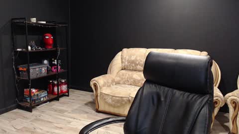 Snapshot of mihasikd chatting on 01-05-25, 03:45 Misha Winchester online show from 01-05-25, 03:45