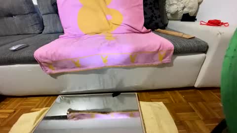 CoolFlow online show from 10-19-25, 05:24