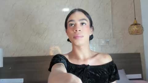 Miia online show from 03-19-26, 12:09