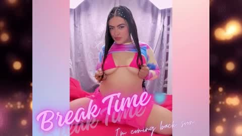 Snapshot of miia__jhonson chatting on 12-26-24, 02:48 MIA online show from 12-26-24, 02:48