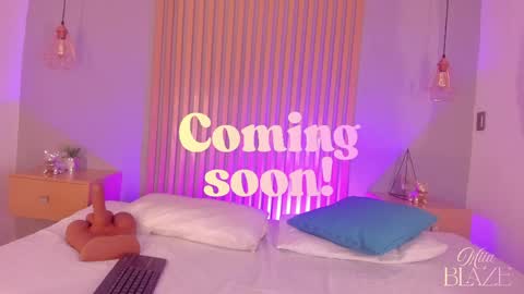 Mia online show from 05-14-26, 11:50