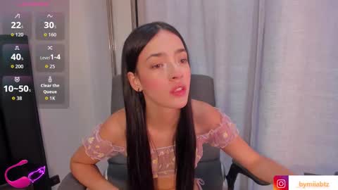 Snapshot of miia_bratz chatting on 09-17-25, 08:43 miia_bratz online show from 09-17-25, 08:43