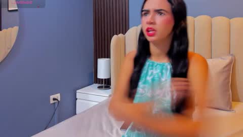 Snapshot of miia_cute18 chatting on 12-05-25, 12:14 miia_cute18 online show from 12-05-25, 12:14