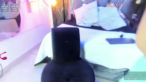 Snapshot of miia_deluxe_ chatting on 06-14-26, 01:58 miia_deluxe_ online show from 06-14-26, 01:58
