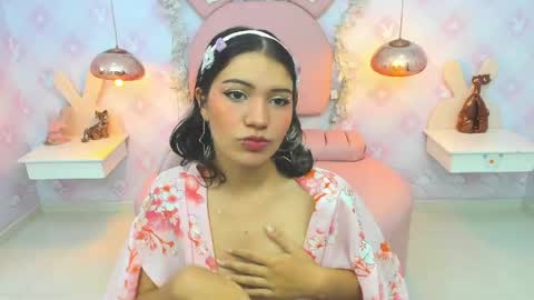 Mia Desire  online show from 04-20-26, 04:04