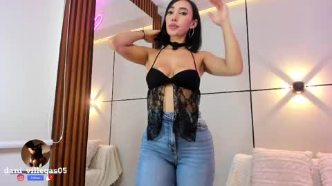 Snapshot of miia_parker_ chatting on 05-08-26, 01:27 online show from 05-08-26, 01:27