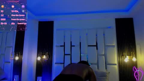 Miia Schwarz  online show from 10-19-25, 02:50