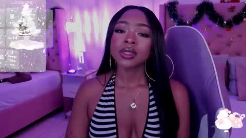 Snapshot of miia_schwarz chatting on 12-20-25, 01:34 Miia Schwarz online show from 12-20-25, 01:34