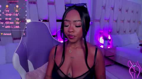 Snapshot of miia_schwarz chatting on 02-27-26, 10:21 Miia Schwarz online show from 02-27-26, 10:21