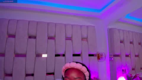 Miia Schwarz  online show from 04-26-26, 01:53