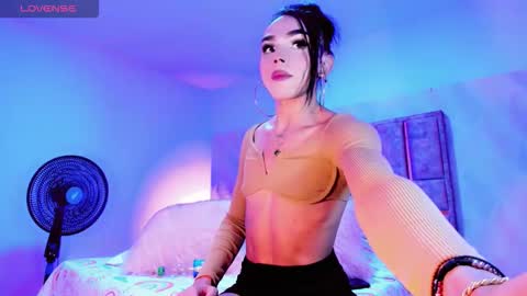   online show from 12-15-25, 08:40