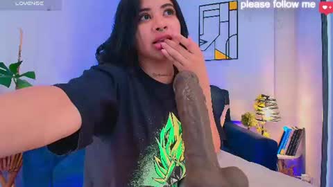 Snapshot of miiaa7_ chatting on 07-21-26, 02:19 Ma is my name I invite you to check out my wish list for my birthday online show from 07-21-26, 02:19