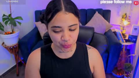 Snapshot of miiaa7_ chatting on 07-23-26, 05:33 Ma is my name I invite you to check out my wish list for my birthday online show from 07-23-26, 05:33