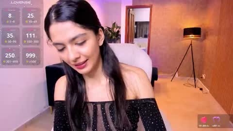 Mia online show from 10-13-25, 11:10