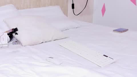 miiaa_m online show from 03-15-26, 06:58