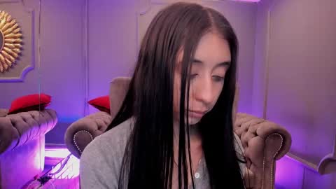 Snapshot of miilu__1 chatting on 12-19-24, 09:40 miilu online show from 12-19-24, 09:40