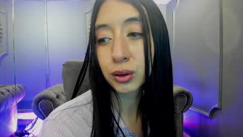 Snapshot of miilu__1 chatting on 02-06-25, 09:32 miilu online show from 02-06-25, 09:32