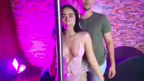 Snapshot of miiss__dulce chatting on 09-19-25, 02:07 Dulce online show from 09-19-25, 02:07