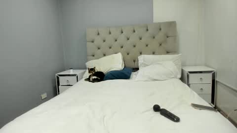 Snapshot of miiss_samantha chatting on 11-04-25, 10:42 miiss_samantha online show from 11-04-25, 10:42