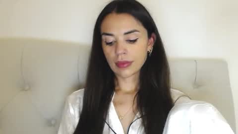 Mika online show from 09-10-25, 07:47