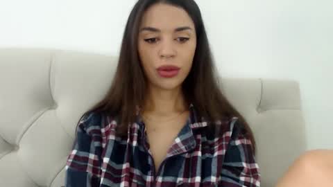 Mika online show from 10-04-25, 09:29