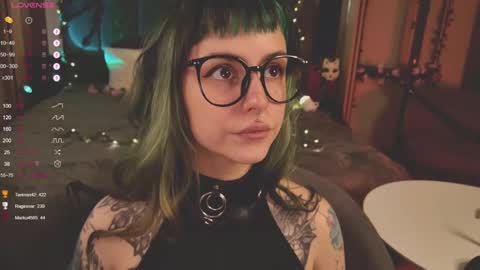 mika_moon_ online show from 02-19-25, 06:00