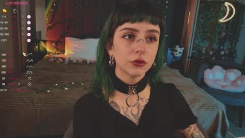 mika_moon_ online show from 02-27-25, 11:52