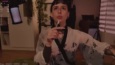 mika_moon_ online show from 09-19-25, 05:46