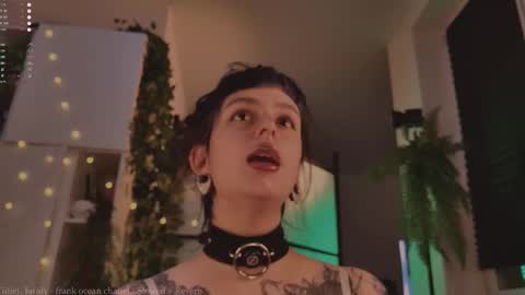 mika_moon_ online show from 11-12-25, 04:18