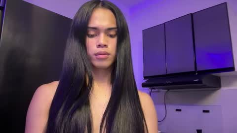 mika_pedersen online show from 10-06-25, 12:02