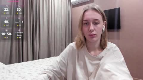 Mika online show from 11-24-25, 10:53