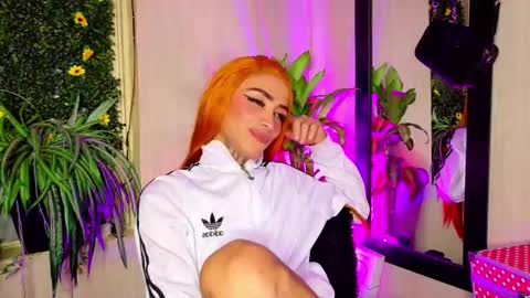 Snapshot of mikaelarangel chatting on 10-07-25, 05:15 mikaelarangel online show from 10-07-25, 05:15